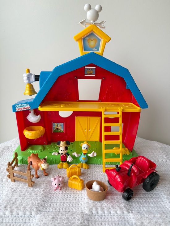 Disney Other - Disney Junior Mickey Mouse Barnyard Fun Playset